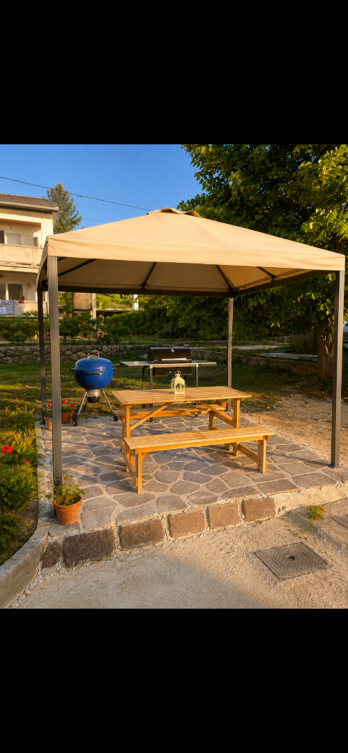 Kaala Apartments - Close to the sea with an available mooring for boats, Kaala Apartments near the sea, Supetarska Draga, Rab Island, Croatia Supetarska Draga